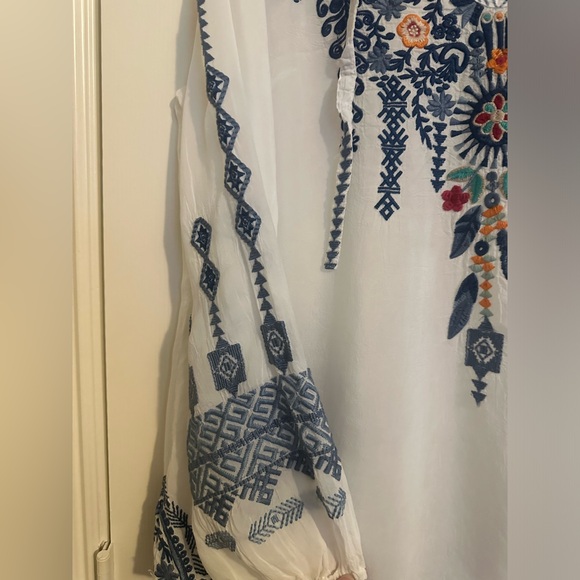 Johnny Was Chelsee VNeck Top Sz M - Picture 5 of 10